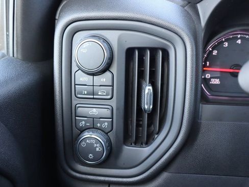 Used 2020 Chevrolet Silverado 1500 Custom w/ Custom Value Package image 8