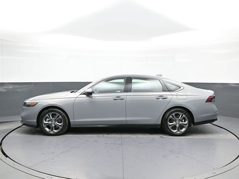 Certified 2025 Honda Accord EX-L image 9