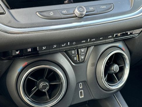 Used 2024 Chevrolet Blazer LT image 20