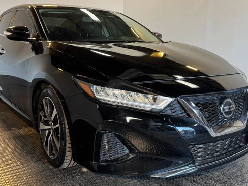 Used 2017 Nissan Maxima SR FWD image 3