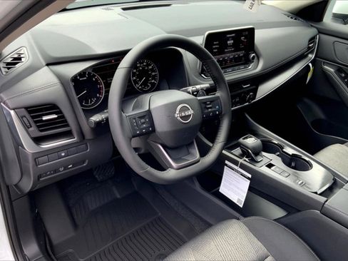 New 2026 Nissan Rogue SV image 7