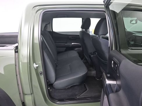 Used 2021 Toyota Tacoma SR5 w/ Trail Edition AWD/4WD image 35