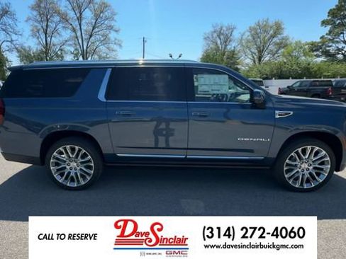 New 2026 GMC Yukon XL Denali w/ Denali Reserve Package AWD/4WD image 9