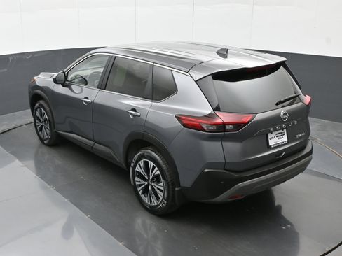 Used 2023 Nissan Rogue SV AWD/4WD image 29
