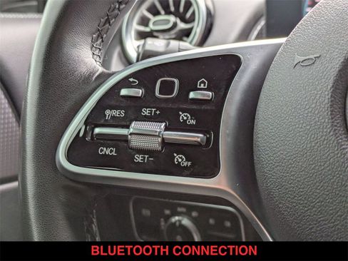 Used 2022 Mercedes-Benz GLB 250 4MATIC image 21