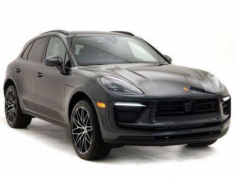 New 2025 Porsche Macan image 32