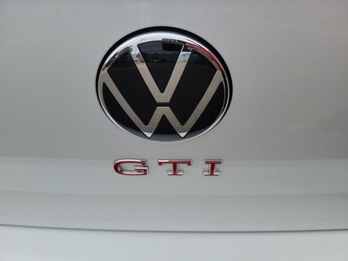 New 2026 Volkswagen GTI SE image 14