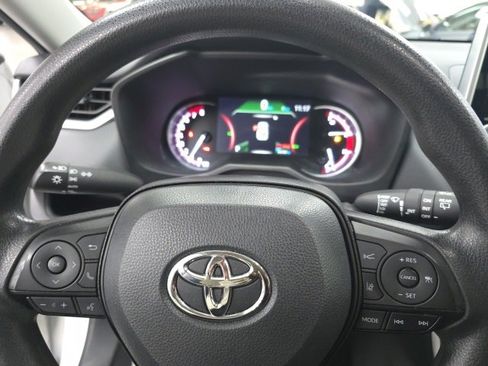 Used 2024 Toyota RAV4 XLE image 22