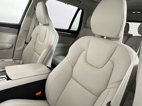 New 2026 Volvo XC90 B6 Ultra w/ Protection Package image 12