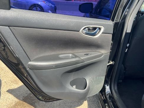 Used 2019 Nissan Sentra SV FWD image 23