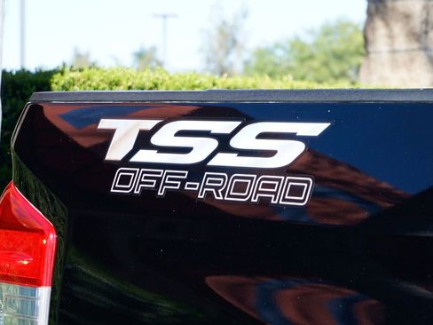 Used 2020 Toyota Tundra SR5 w/ SR5 Leather Package AWD/4WD image 45