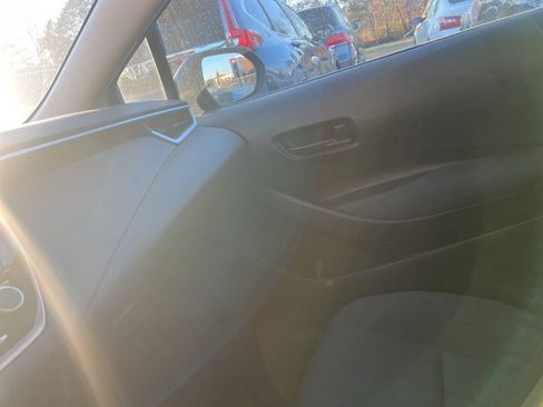 Used 2023 Toyota Corolla LE image 39