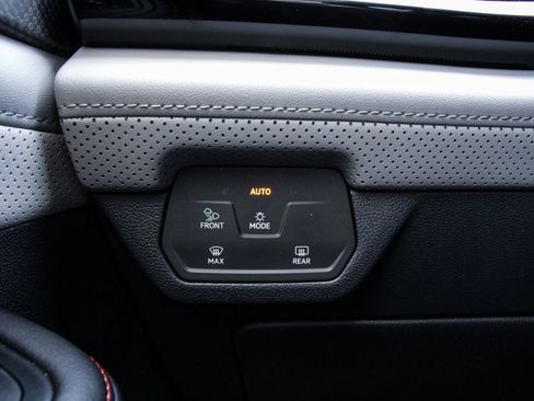 New 2026 Volkswagen Atlas Peak Edition AWD/4WD image 15