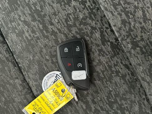 Used 2023 Chevrolet Colorado Z71 w/ Z71 Convenience Package 2 image 28