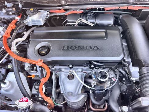Used 2023 Honda CR-V Sport Touring image 10