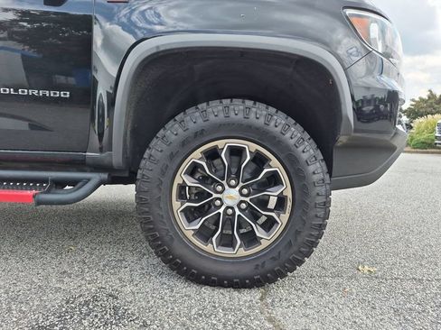 Used 2021 Chevrolet Colorado ZR2 AWD/4WD image 10