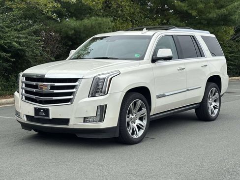 Used 2015 Cadillac Escalade Premium AWD/4WD image 21