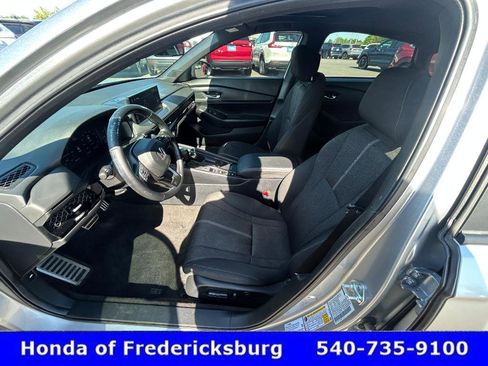 Used 2024 Honda Accord Sport image 15