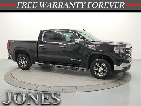 Used 2022 GMC Sierra 1500 SLT w/ SLT Convenience Package image 1