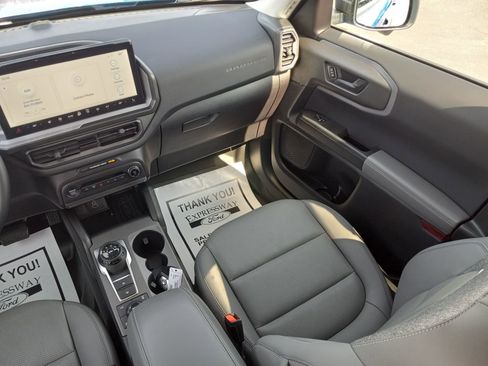 Used 2025 Ford Bronco Sport Badlands AWD/4WD image 17