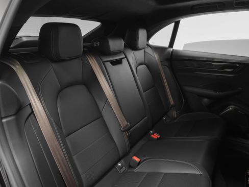 New 2025 Porsche Macan Turbo Electric image 32