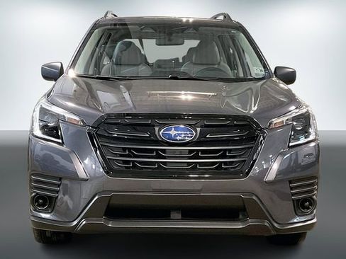 Used 2023 Subaru Forester image 2