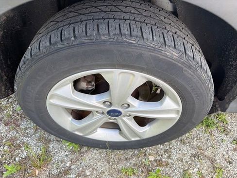 Used 2016 Ford Escape SE FWD image 5