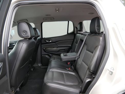 Used 2017 GMC Acadia SLT AWD/4WD image 11