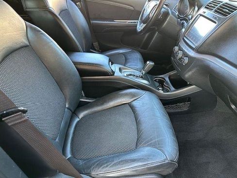 Used 2019 Dodge Journey Crossroad w/ Mopar All Weather Group FWD image 17