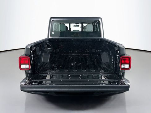 New 2026 Jeep Gladiator Sport AWD/4WD image 16