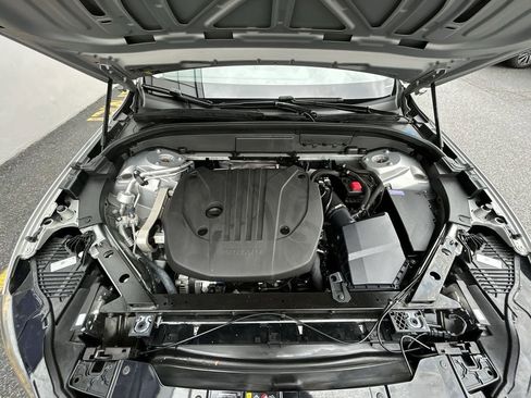 Certified 2023 Volvo XC60 B5 Plus AWD/4WD image 14