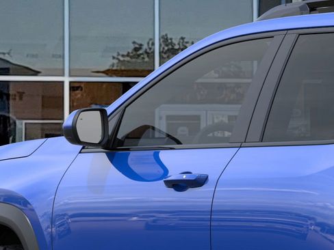 New 2026 Chevrolet Equinox ACTIV w/ LPO, Floor Liner Package image 36