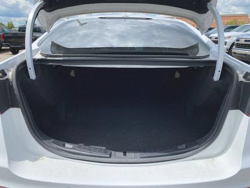 Used 2020 Ford Fusion SE FWD image 24