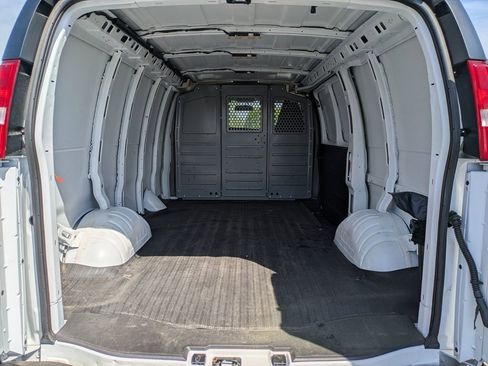 Used 2024 Chevrolet Express 2500 RWD image 14