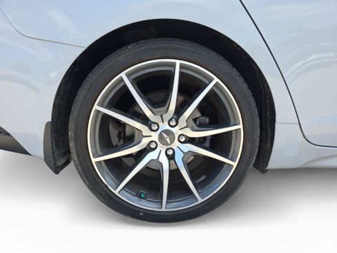 Used 2023 Genesis G70 2.0T AWD/4WD image 17