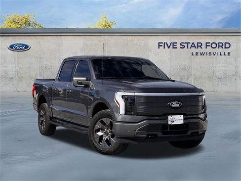 Used 2024 Ford F150 Lightning Lariat image 2