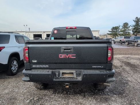 Used 2017 GMC Sierra 1500 Denali w/ Denali Ultimate Package image 5
