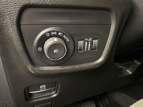 Used 2021 Jeep Grand Cherokee L Limited w/ Trailer Tow Group (B) AWD/4WD image 22