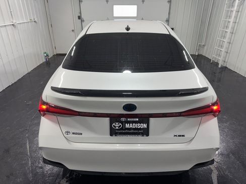 Used 2022 Toyota Avalon XSE image 36