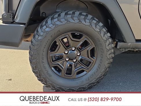 Used 2017 Jeep Wrangler Sport AWD/4WD image 8