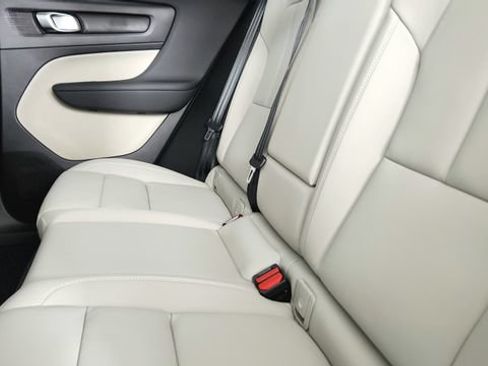 Certified 2026 Volvo XC40 B5 Ultra w/ Climate Package AWD/4WD image 30
