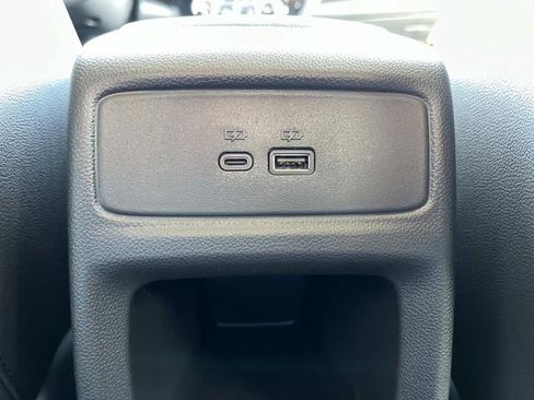 New 2026 Chevrolet Trax LT w/ Midnight Edition FWD image 18