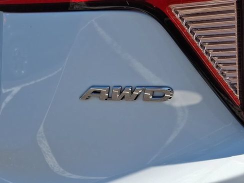 Used 2016 Honda HR-V LX image 28