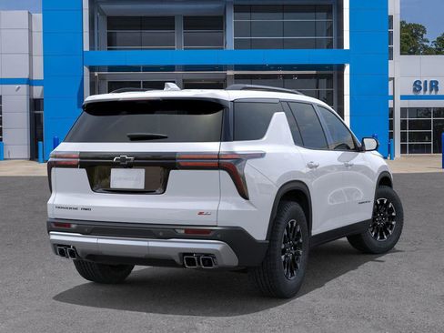 New 2026 Chevrolet Traverse Z71 image 4
