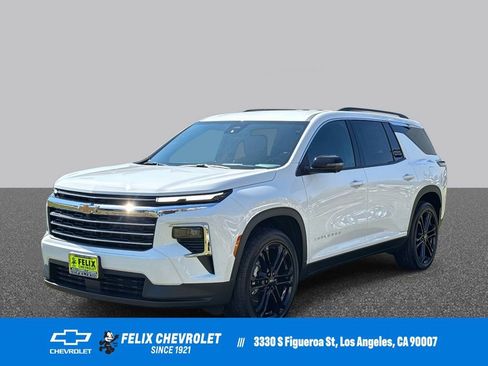 New 2026 Chevrolet Traverse LT w/ Driver Confidence Package image 1