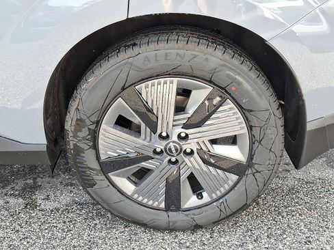 Certified 2025 Nissan Murano SL image 5