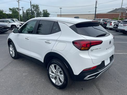 Used 2025 Buick Encore GX Preferred AWD/4WD image 10