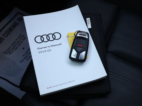 Used 2019 Audi SQ5 Prestige image 12