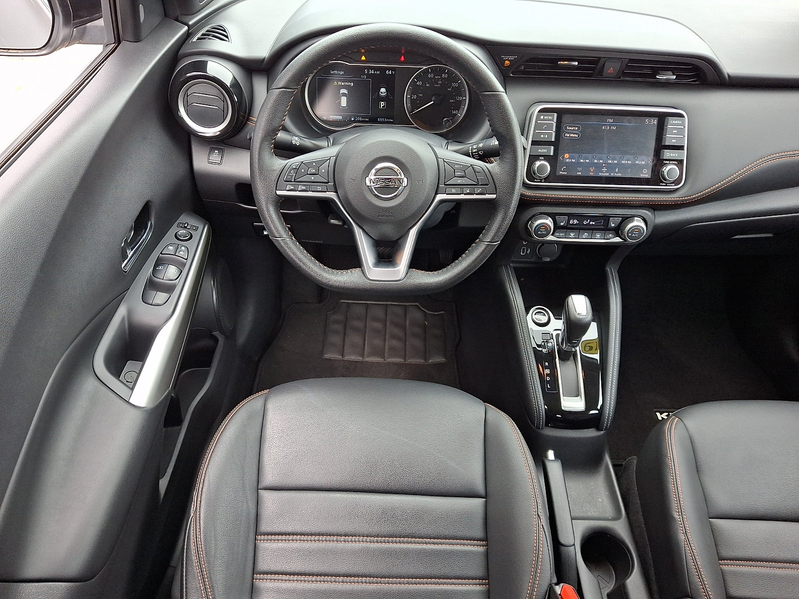Used 2019 Nissan Kicks SR w/ SR Premium Package FWD image 12