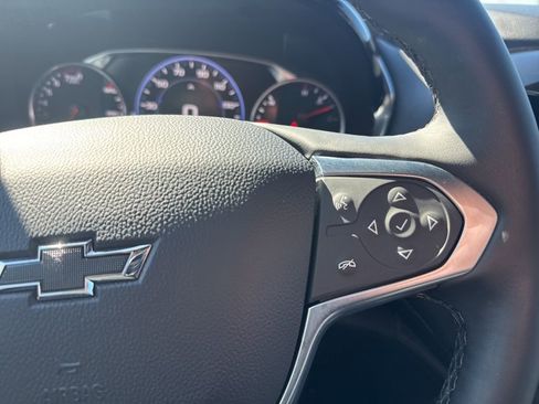 Used 2023 Chevrolet Traverse Premier w/ Redline Edition image 13